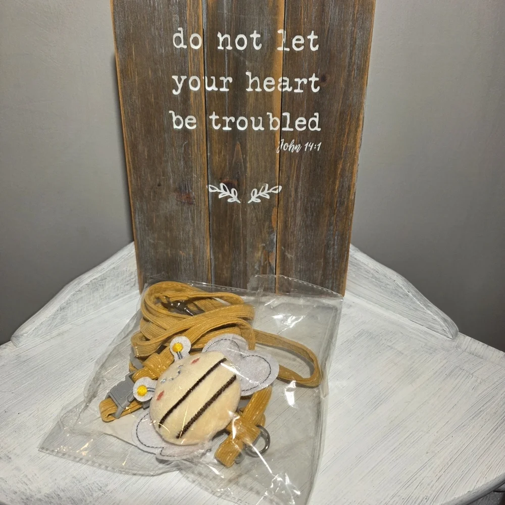 Pet Harness Bee Golden Yellow for Cat or Small Dog (NWT)